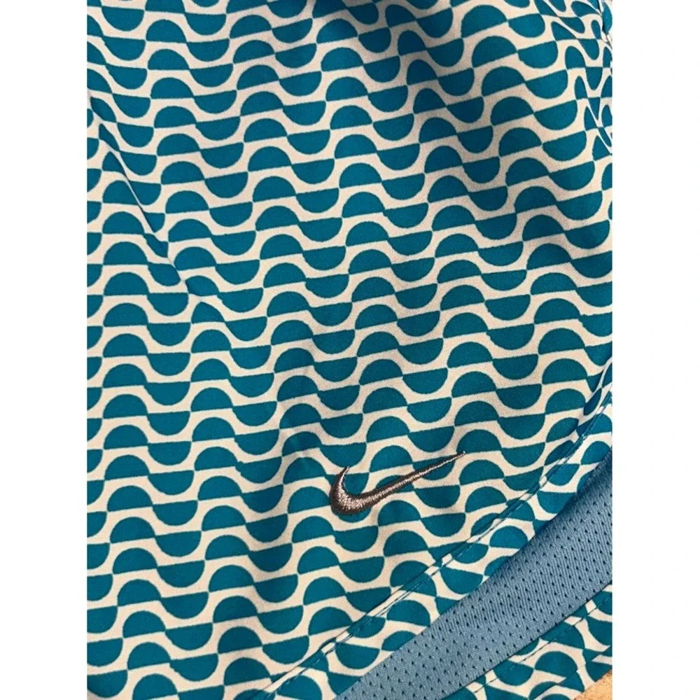 Nike Dri-FIT Womens Blue White Geometric Wave Print Running Shorts Size S